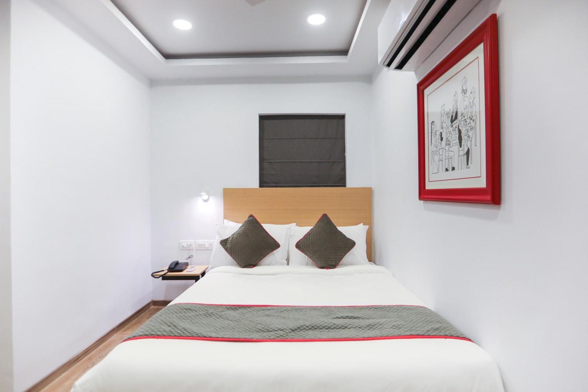 Hotel Townhouse Hotel Royal Garden 4*